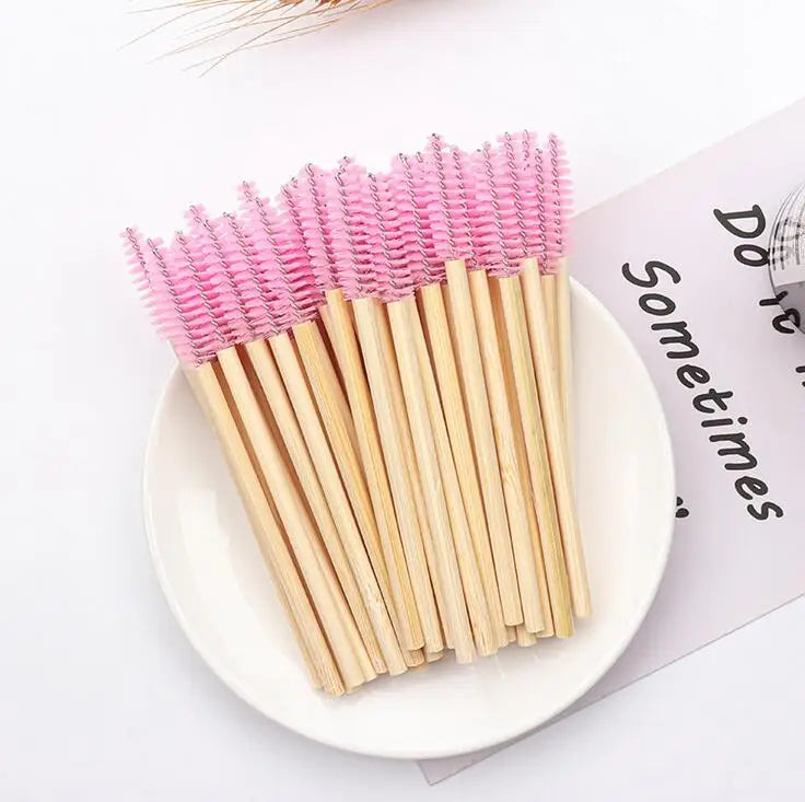 Disposable Mascara Wands & Eyelash Brushes — 50-Pack